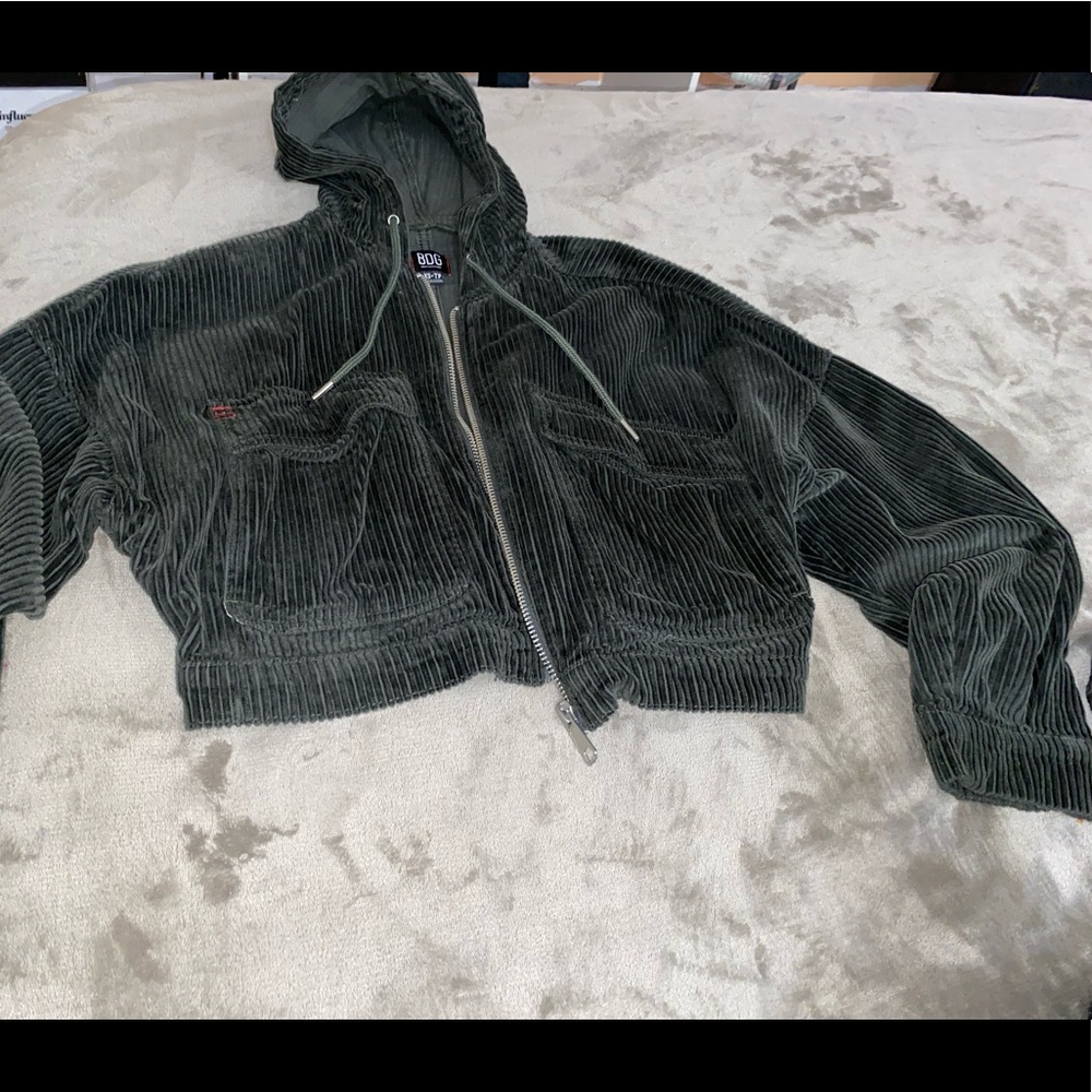 Urban outfitters fall jacket it’s a zip down A little oversized
